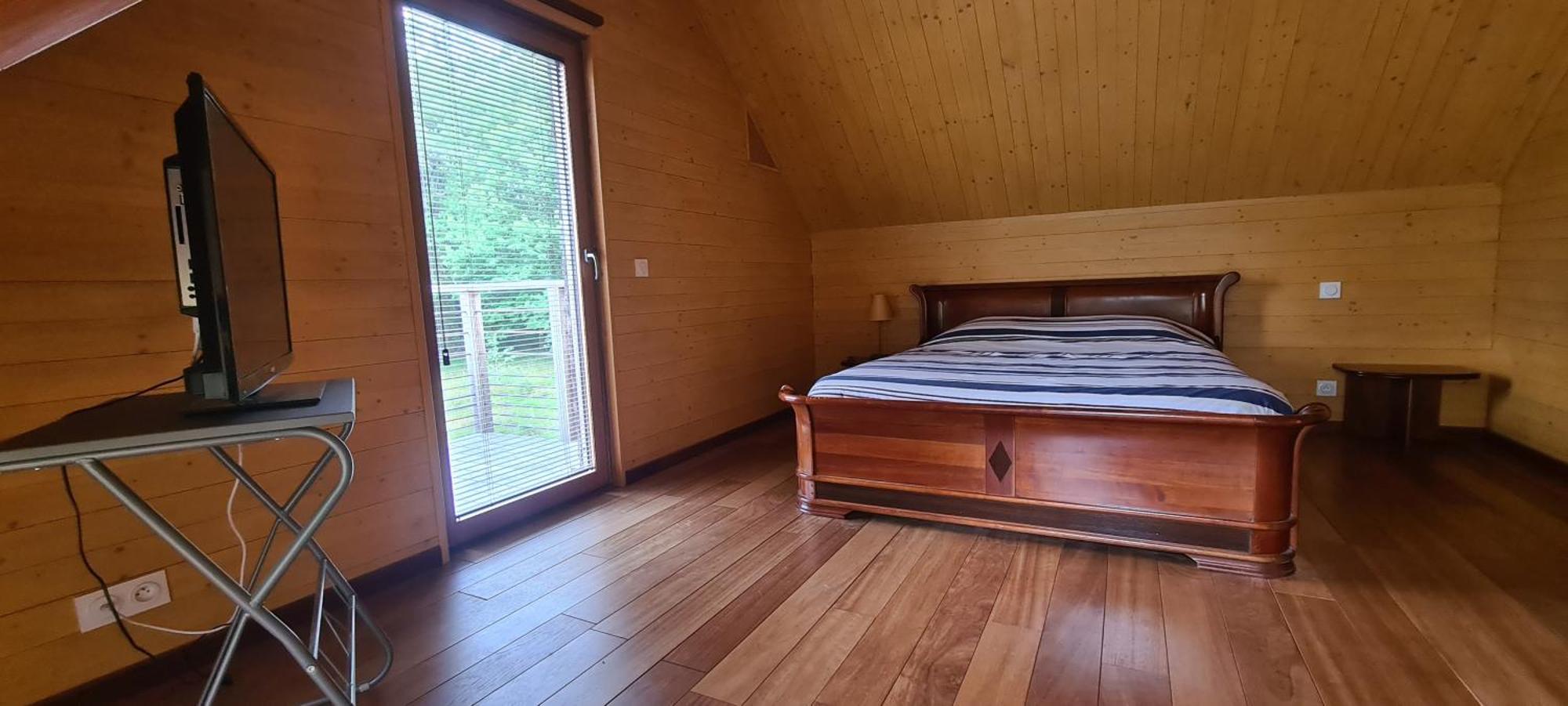 La Maison Dans Les Bois Soucelles Luaran gambar