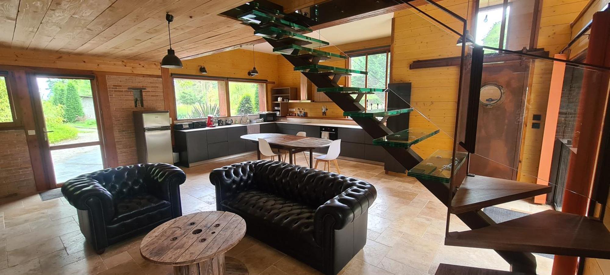 La Maison Dans Les Bois Soucelles Luaran gambar