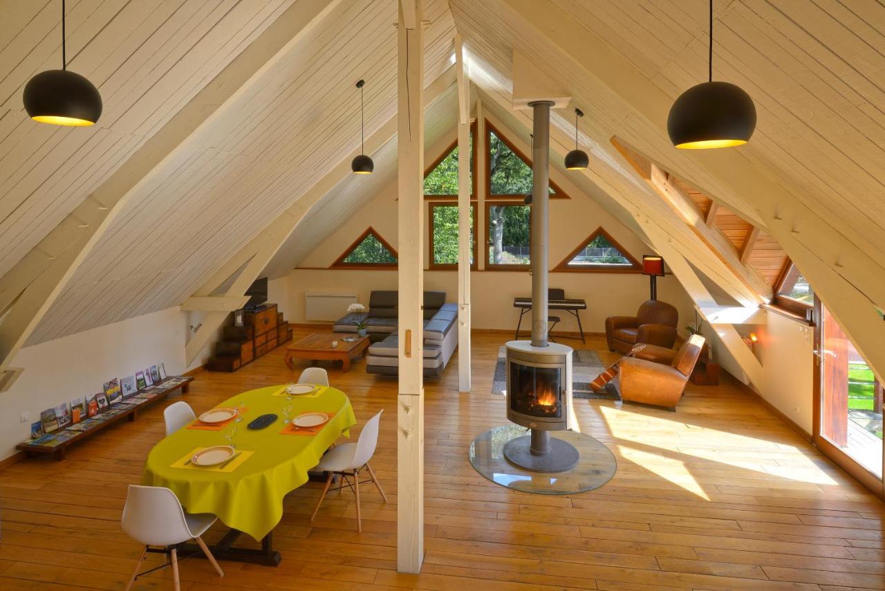 La Maison Dans Les Bois Soucelles Luaran gambar