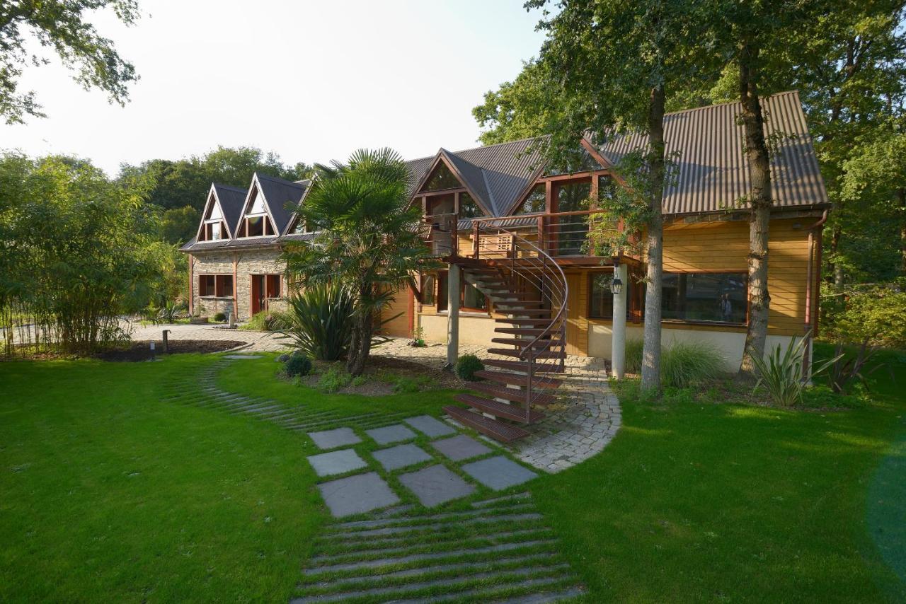 La Maison Dans Les Bois Soucelles Luaran gambar