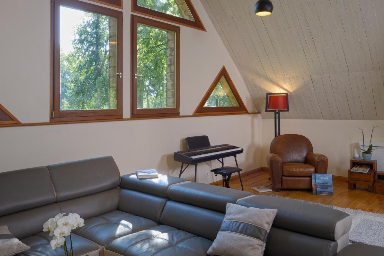 La Maison Dans Les Bois Soucelles Luaran gambar