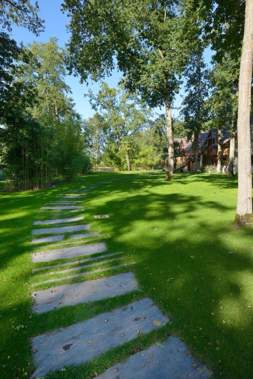 La Maison Dans Les Bois Soucelles Luaran gambar
