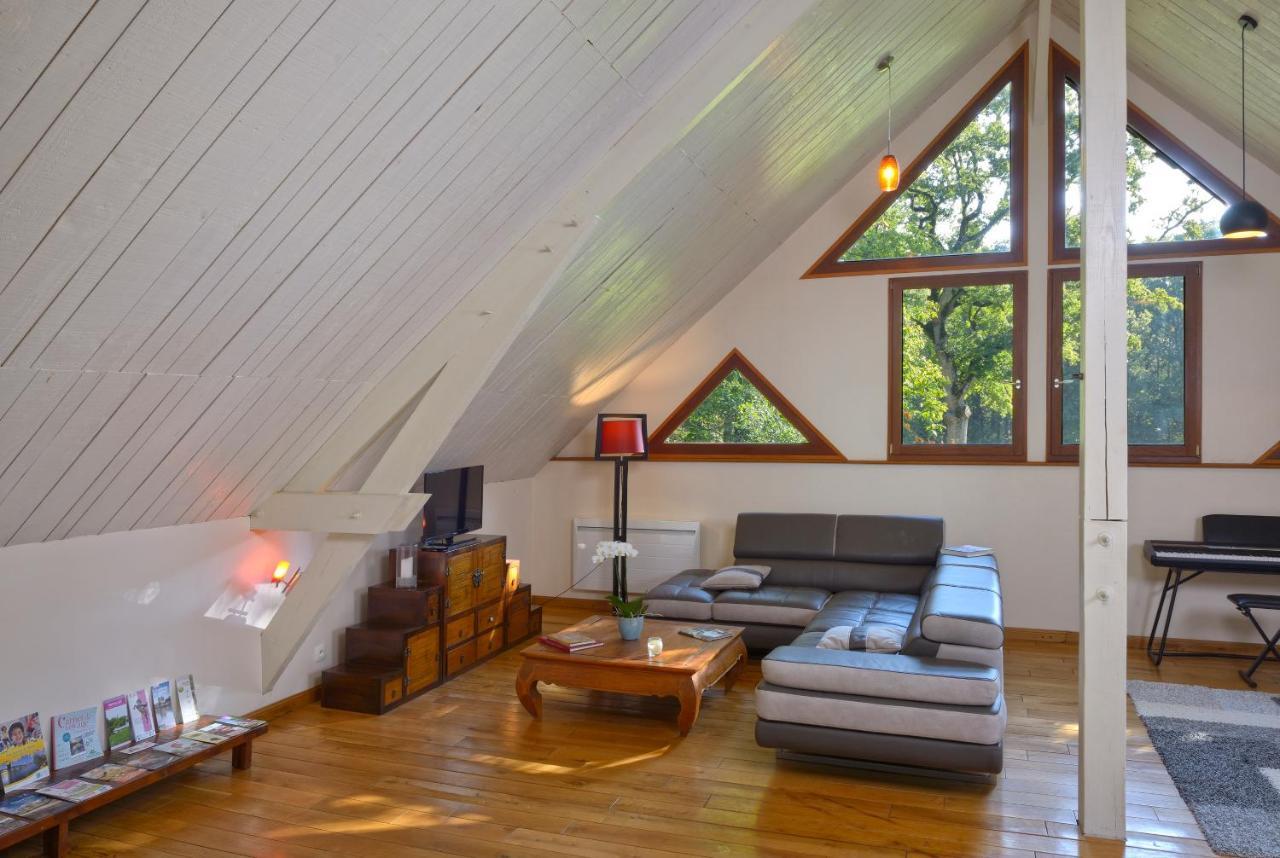 La Maison Dans Les Bois Soucelles Luaran gambar
